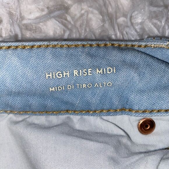 Universal Threads Juniors Size 8/29 Light High Rise Jean Shorts - Picture 7 of 7